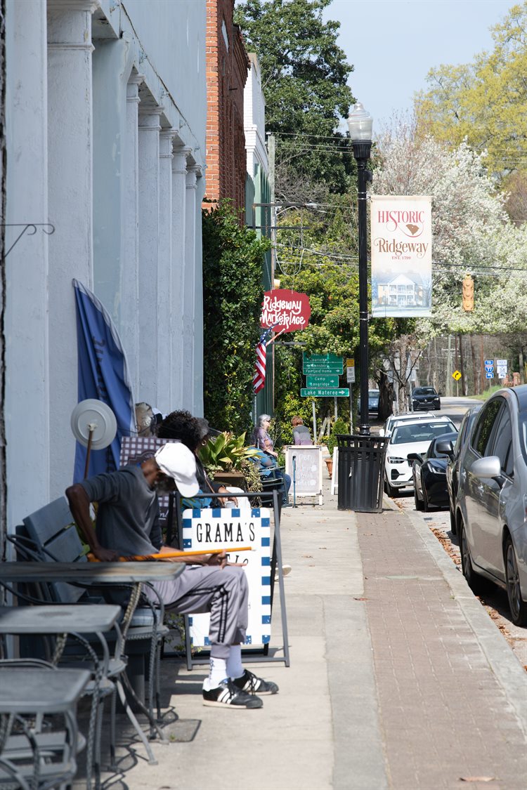 High-Speed Internet and Economic Growth in Small Towns: FAQ